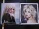 Delcampe - Catalogue Livre Book COIFFURE Hair L'OREAL Ma Couleur Et Moi Cheveux Coiffeurs - Cataloghi