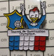 710a Pin's Pins / Beau Et Rare / THEME : SPORTS / VOLLEY-BALL TQO POULET TRICOLORE TOURNOI QUALIFICATION OLYMPIQUE - Pallavolo