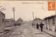 REF11.977  SOMME  MOISLAINS. LA GRANDE RUE . - Moislains