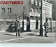 Delcampe - DIE MAUER DURCH BERLIN MUR DE BERLIN POCHETTE DE 12 PHOTOGRAPHIES PORTE BRANDEBOURG POSTDAM BERNAU MEMENTO CHECKPOINT - Berliner Mauer