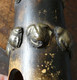 Delcampe - Flute Ancienne Decoree Motifs Laiton Tous Differents - Muziekinstrumenten