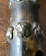 Delcampe - Flute Ancienne Decoree Motifs Laiton Tous Differents - Muziekinstrumenten