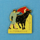 Delcampe - 1 PIN'S //  ** TAUROMACHIE / CHAMACO ALTERNATIVE ** . (BARILLET) - Stierkampf