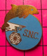 2717 Pin's Pins / Beau Et Rare / THEME : SPORTS / NATATION STADE NAUTIQUE CAENNAIS DAUPHIN - Natation