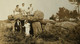 Photographie Ancienne Plusieurs Personnes Sur Un Dolmen Carnac ? Locmariaquer ? - Plaatsen