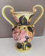 Ancien Vase En Forme D'amphore Signé Vallauris 526 Motif Floral Hauteur 27,5 Cm Env Poids : 1361 Grammes - Vallauris (FRA)