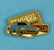 1 PIN'S //  ** PEUGEOT 309 GTI 16V ** . (Hélium-Paris) - Peugeot