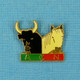 1 PIN'S //  ** MANADES  A-C-N  / VERT ET ROUGE ** - Tauromachie - Corrida