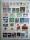 Delcampe - Monde - FLEURS - 1223 Timbres Différents Dans Un Album + 8 Cartes Max + 4 FDC - Collections (with Albums)