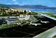 06 NICE VUE AERIENNE DE L'AEROPORT NICE COTE D'AZUR RESTAURANT TOUR DE CONTROLE ET LES AVIONS AU PARKING - Aeronáutica - Aeropuerto