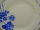 Delcampe - *ANCIEN PLAT ROND PLAT CERAMIQUE ST AMAND GILBERT ART DECO FLEURS BLEUES    E - Saint Amand (FRA)