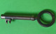 Lot 9 Anciens Outils CLEFS - Pour Porte Armoire Placard - Etat D'usage "dans Leur Jus"- Vers 1930 1960 - Other Apparatus