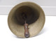 Delcampe - *BELLE ANCIENNE GRANDE CLOCHE BRONZE BELL PORTE D'ENTREE SONNETTE DECO CHALET    E - Glocken