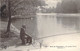 CPA 1910 Bois De Vincennes - En Pleine Pêche - Pêcheur à La Ligne - Pêche