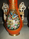 O2 / RARE Paire De Vases Orange Décor Floral Porcelaine Faïence Vieux Bruxelles - Autres & Non Classés