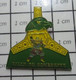 520 Pin's Pins / Beau Et Rare / THEME : SPORTS / RALLY DE SOMBREFFE SAMOURAI AIGLE VOLANT La Totale !!! - Autorennen - F1