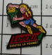 1022 Pin's Pins / Beau Et Rare / THEME : SPORTS / BASKET-BALL FEMININ CHICOREE LEROUX - Basketball