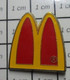 910B Pin's Pins / Beau Et Rare / THEME : McDONALD'S / LOGO McDO ANNEES 90 - McDonald's