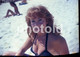 3 NEGATIVES SET 70s WOMAN FEMME BIKINI BEACH PLAGE STRAND PORTUGAL 35mm AMATEUR NEGATIVE NOT PHOTO NEGATIVO NO FOTO - Autres & Non Classés