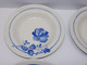 *6 ASSIETTES DEMI CREUSES MOULIN DES LOUPS HAMAGE Mod. RIGOBERT ROSES BLEUES  E - Orchies/Moulin Des Loups (FRA)