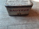 Boîte Ancienne En Tôle Le Sauveur Daburon Spécial Pour La Conservation Préparation Du Saumurage Salage Charcuterie - Boîtes
