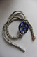 Bracelet / Collier De Créateur Cordon En Cuir De Serpent écru Et Pièce En Laque Bleue Du Vietnam Fermoir Aimanté - Bracciali