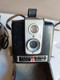 Delcampe - KODAK Appareil Photo Camera Brownie Flash +  Appareil Photo Brownie Starflash Camera Les 2 Dans Sa Housse Cuir D’origine - Appareils Photo
