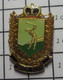 512a Pin's Pins / Beau Et Rare / THEME : SPORTS / GOLF MARION ROTH à Cause Des Bulles De Champagne ? - Golf