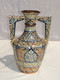 Delcampe - Vase De Manises Avec Son Trépied En Bon état - Hauteur Total 34 Cm - Diamètre 13 Cm - Poids 1213 Grs . - Manises (ESP)