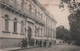 CPA Blida - Le Collège - Animé - Hommes Avec Chapeaux Canotiers Et Jeunes - G Baudiniere - Blida