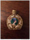 Petit Flacon  Ancien à Parfum. Filigrane Or. Miniature Nefertiti. Bouchon Doré. Complet Avec Pierre Et Tige.  4 Scans. - Miniature Bottles (without Box)