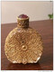 Petit Flacon  Ancien à Parfum. Filigrane Or. Miniature Nefertiti. Bouchon Doré. Complet Avec Pierre Et Tige.  4 Scans. - Miniature Bottles (without Box)