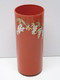 *JOLI VASE ROULEAU VERRE PEINT DE COULEUR ROUGE Décor Glycines Sur Le Haut XXe   E - Vases