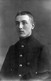 Carte - Photo - Portrait D'un Soldat Expédié De HARDERWIJK (Pays Bas) Le 16 Octobre 1916 , Signée Fernand La Gravière. - Esperanto