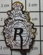 1010 Pin's Pins / Beau Et Rare / THEME : BOISSONS /  TONNEAU LETTRE R Comme Rabelais - Beverages