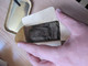Delcampe - Old Tin Full Pipe Tobacco Murray S Erinmore Flake 50 Gram Full - Autres & Non Classés