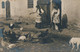 LEVEN BOERDERIJ  KIPPEN TE ETEN GEVEN  PHOTOKAART  1909     2 SCANS - Farmers