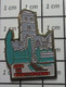 413h Pin's Pins / Beau Et Rare / ASSOCIATIONS / AMIS CATHEDRALE  SAINT TROPHIME ARLES - Associations