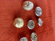7 Boutons Militaria - Buttons