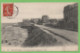 LUC SUR MER  - Vue De La Route De Langrune - Bord De Plage Animé - Voyagée En 1907 - - Luc Sur Mer