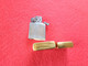 Delcampe - Briquet ZIPPO Made In USA Statue De La Liberté Liberty Islande NY NEW YORK 1932 1986 Doré (basarcollect28) - Zippo