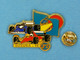 1 PIN'S //  ** F1 / " SUZUKA " GRAND PRIX DU JAPON '95 / WILLIAMS RENAULT / FERRARI ** . (JFG MIAMI) - F1