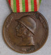 Médaille Italienne 1915 / 1918 Vittorio Emmanuel III Avec Signature Du Graveur S. Canevari - Italia