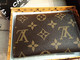 LOUIS VUITTON PORTEFEUILLE FEMME COULEUR MARRON - Purses & Bags