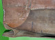 Delcampe - Ancien SAC D'école En CUIR épais "cavalier" 2 Poches - Dessin Façon Croco - Utilisation Durant 2 Générations -Vers 1940 - Lederwaren