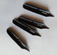 Delcampe - Lot De 4 Plumes Noires Estampées J Doré J N°808 Gilbert  Blanzy Poure - Pens