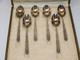 * COFFRET BIJOUTERIE ANACLET 6 PETITES CUILLERES METAL ALLIAGE BLANC VITRINE   E - Spoons