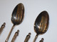 Delcampe - * COFFRET BIJOUTERIE ANACLET 6 PETITES CUILLERES METAL ALLIAGE BLANC VITRINE   E - Spoons