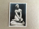 Real Photo 90/65 Mm - Jeune Femme En Prière / Young Woman Praying / Junge Frau Betet - Sculptures