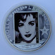 COOK ISLANDS 1 $ 2011 ELIZABETH TAYLOR HOLLYWOOD LEGENDS IN MEMORIAM FILM CINEMA WEIGHT 26g CONSERVAZIONE FONDO SPECCHIO - Cookinseln